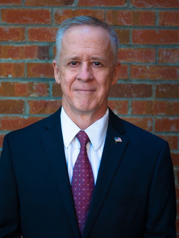 headshot of reggie walker